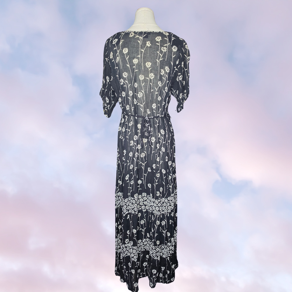 Rouge Black White Daisy Floral 100 Rayon Puff Sleeve Tie Waist Maxi Dress Size M - Picture 3 of 6